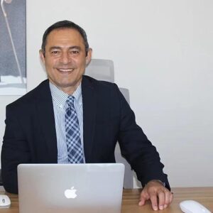 Prof. Dr. İzzet Can